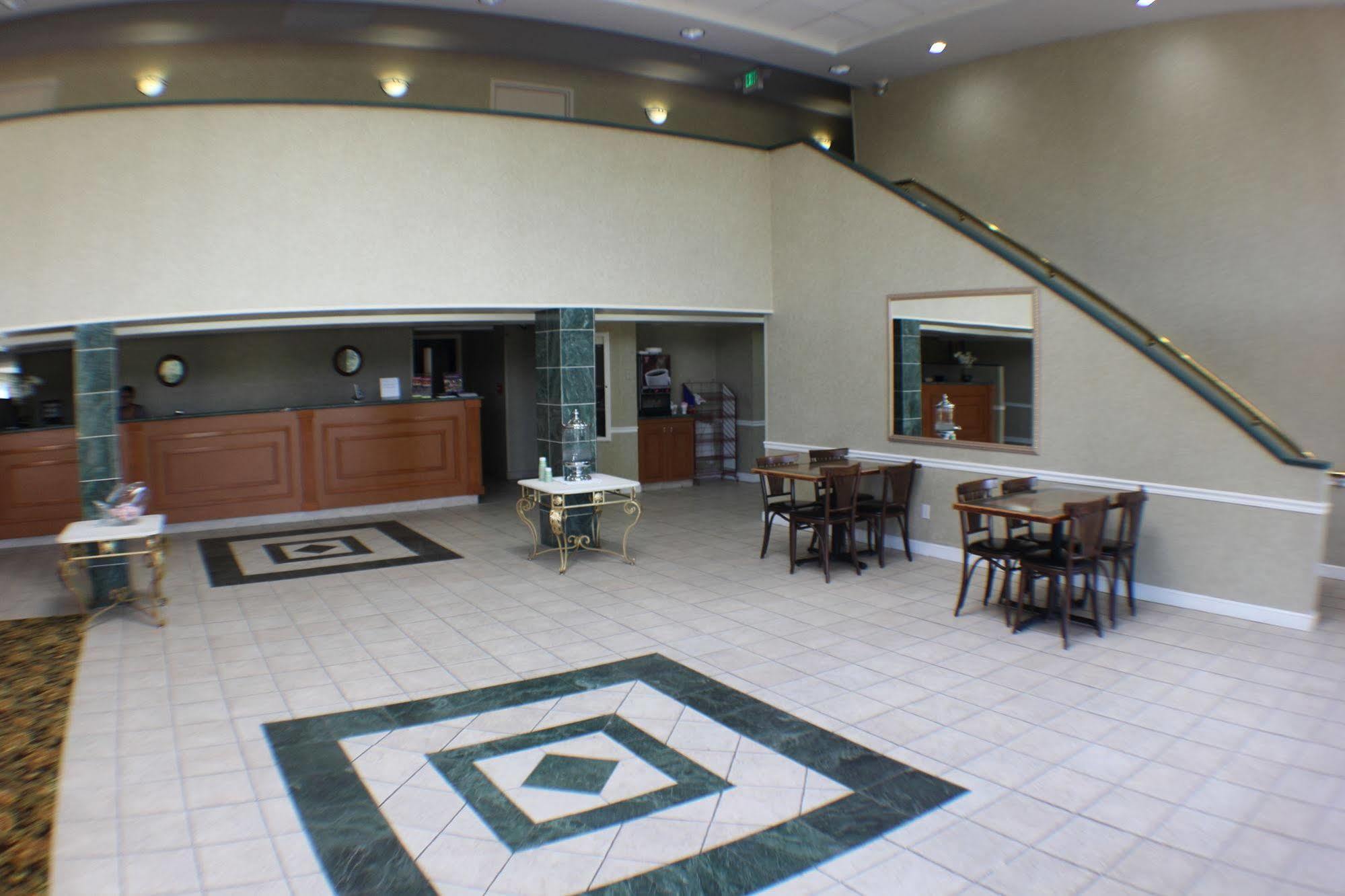 The Garden Inn Elkhart Zewnętrze zdjęcie